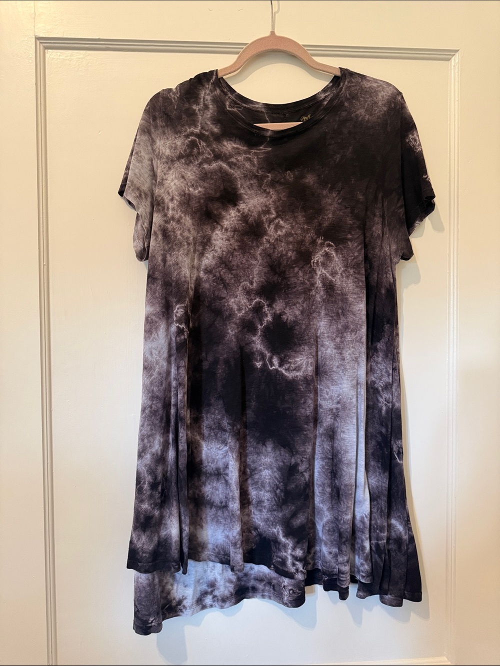 Show Me Your MuMu Black & Gray Tie-Dye Short Sleeve Tunic